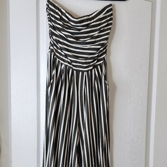 Strapless tube romper jumpsuit - Picture 2 of 3